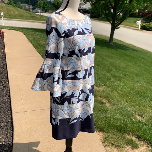 Vince Camuto Crepe Knit Bell Sleeve Dress - Picture 6 of 15